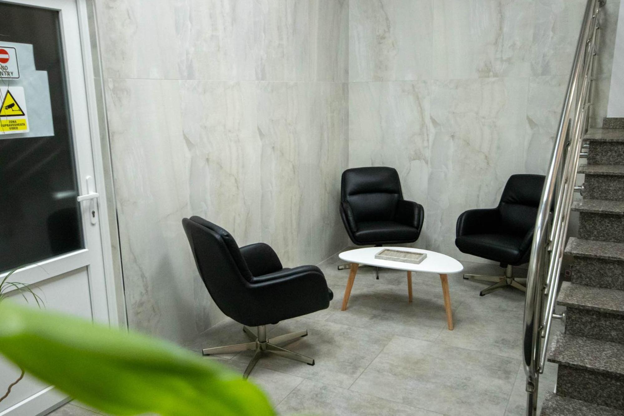 Astar Apartments - Extra Large Rădăuţi Exteriör bild