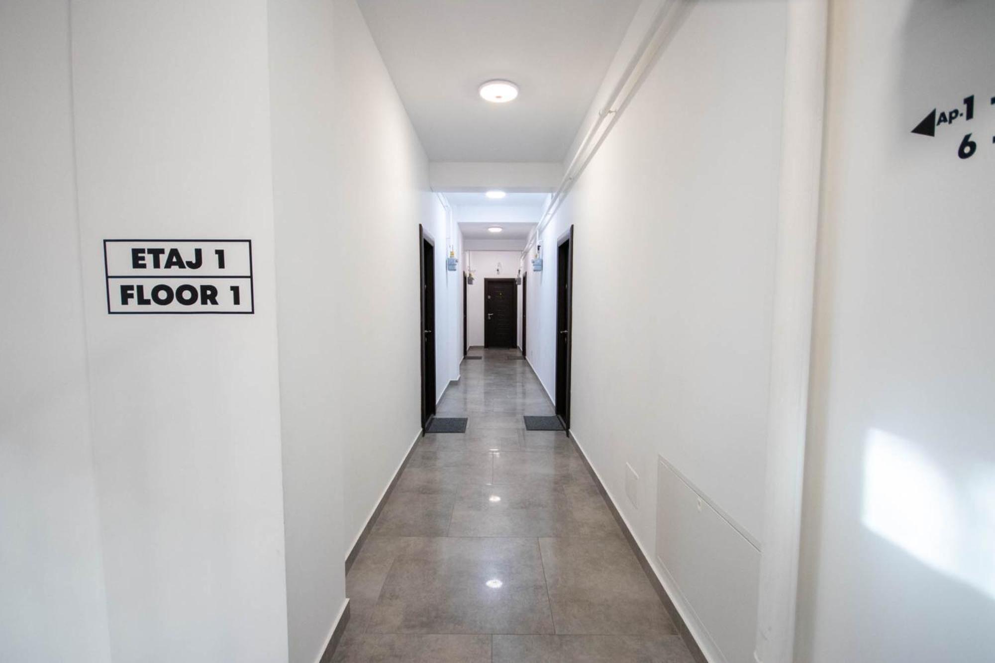 Astar Apartments - Extra Large Rădăuţi Exteriör bild