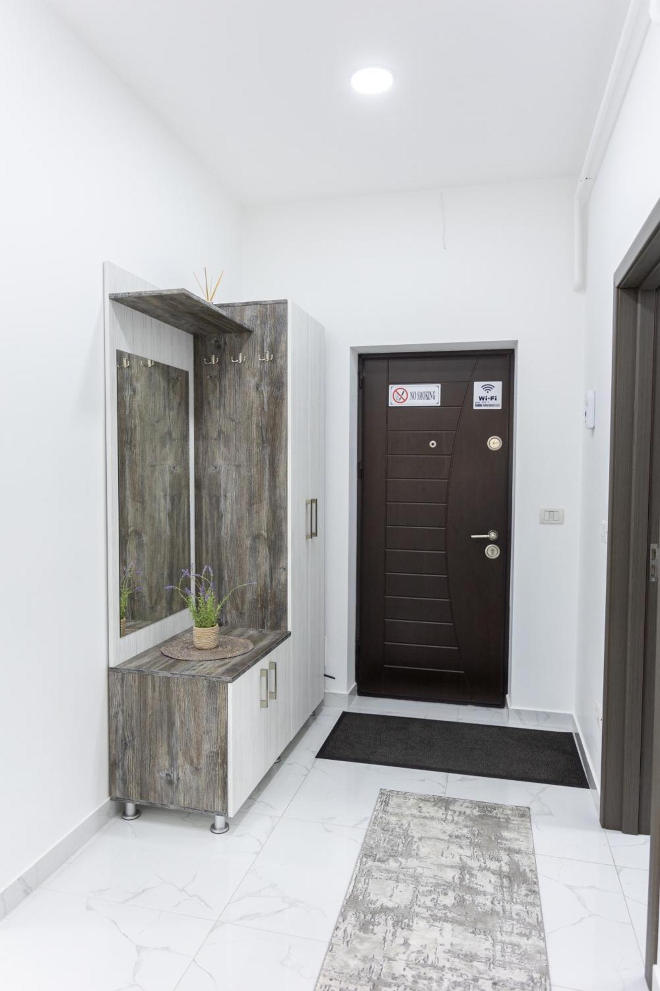 Astar Apartments - Extra Large Rădăuţi Exteriör bild
