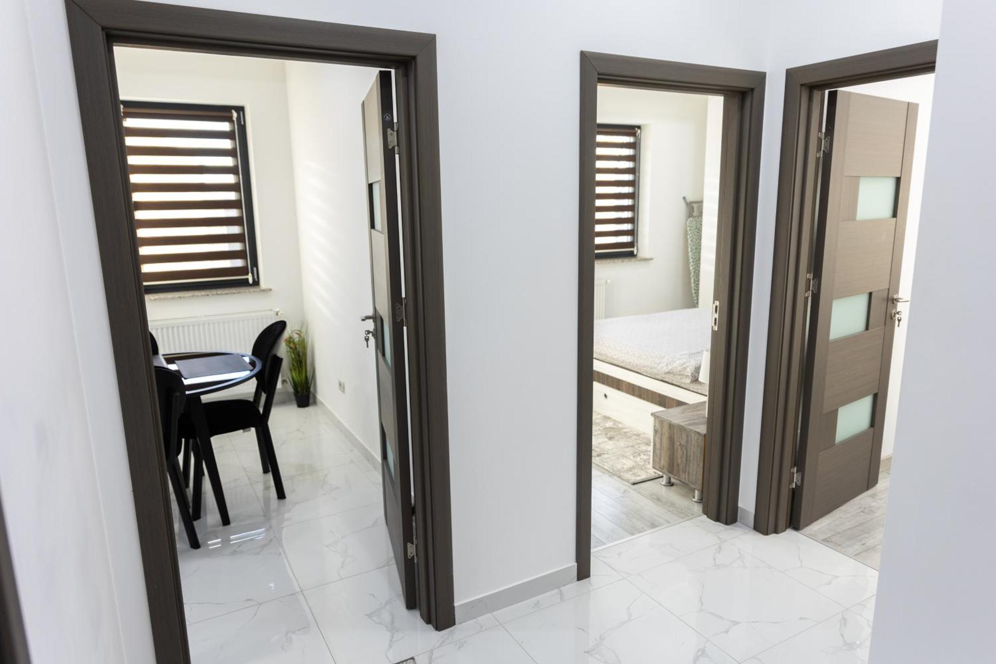 Astar Apartments - Extra Large Rădăuţi Exteriör bild