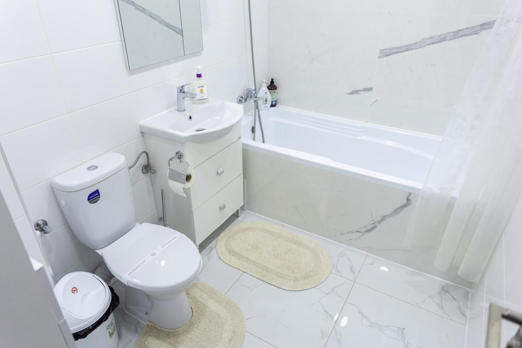 Astar Apartments - Extra Large Rădăuţi Exteriör bild