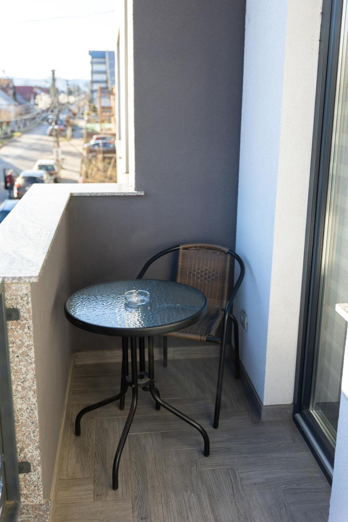 Astar Apartments - Extra Large Rădăuţi Exteriör bild