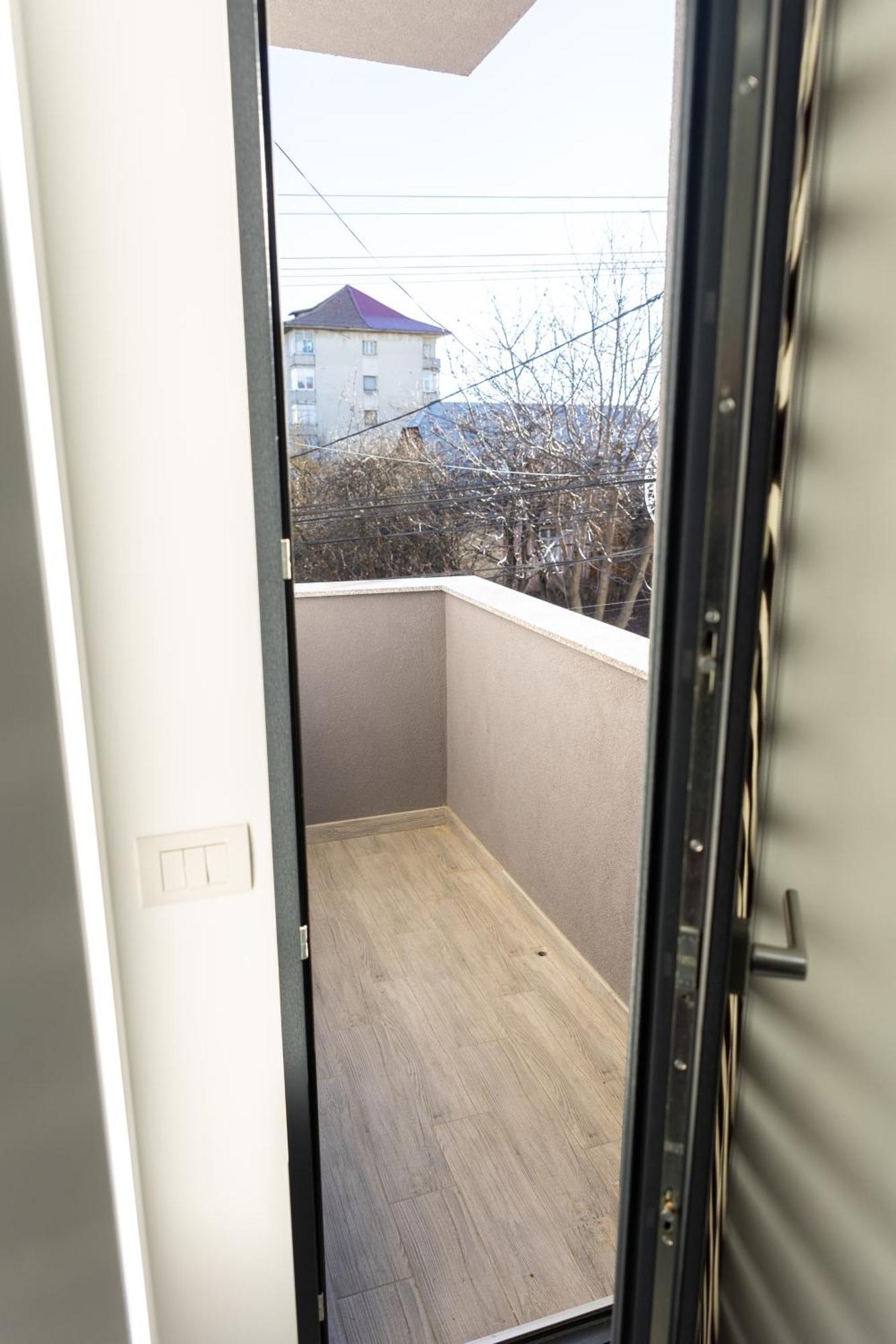 Astar Apartments - Extra Large Rădăuţi Exteriör bild
